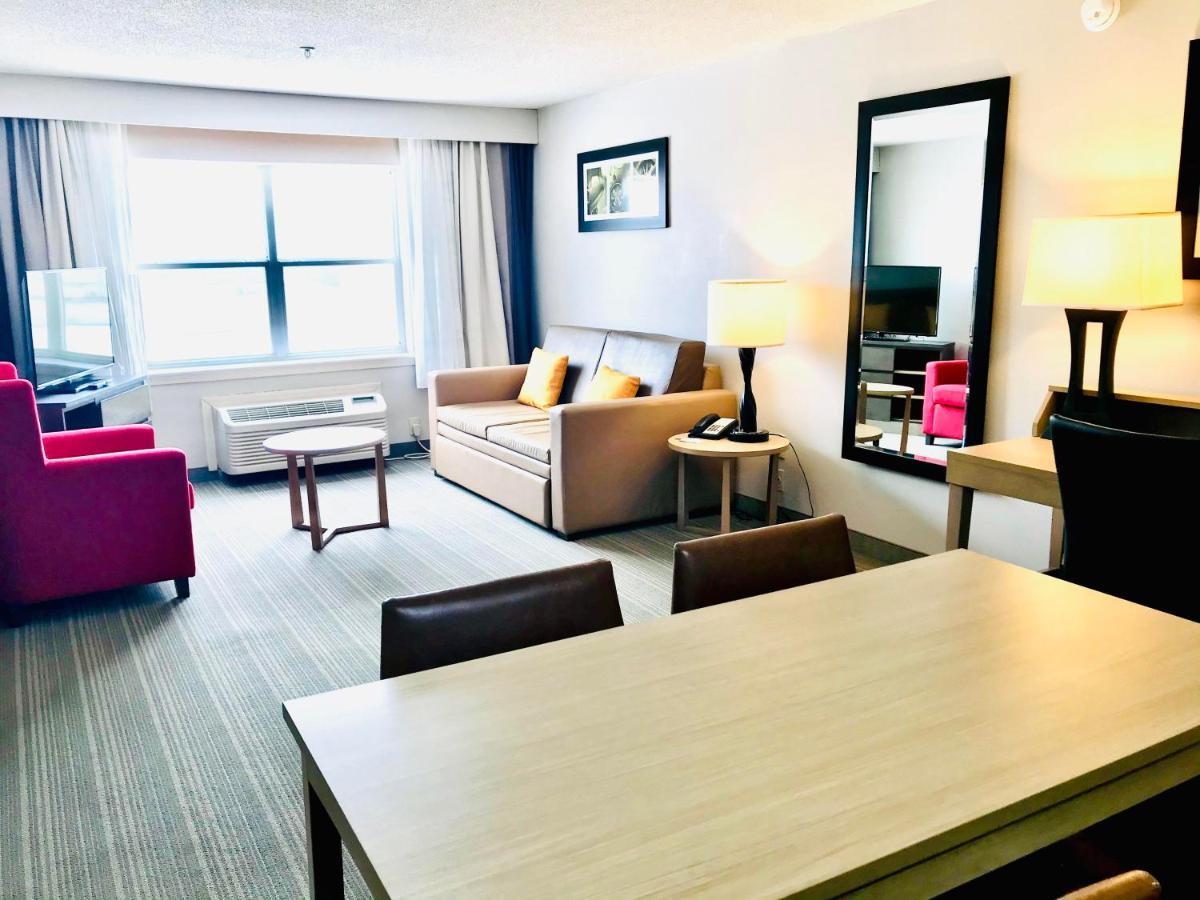 Hotel Country & By Radisson, Warner Robins, Ga 3*
